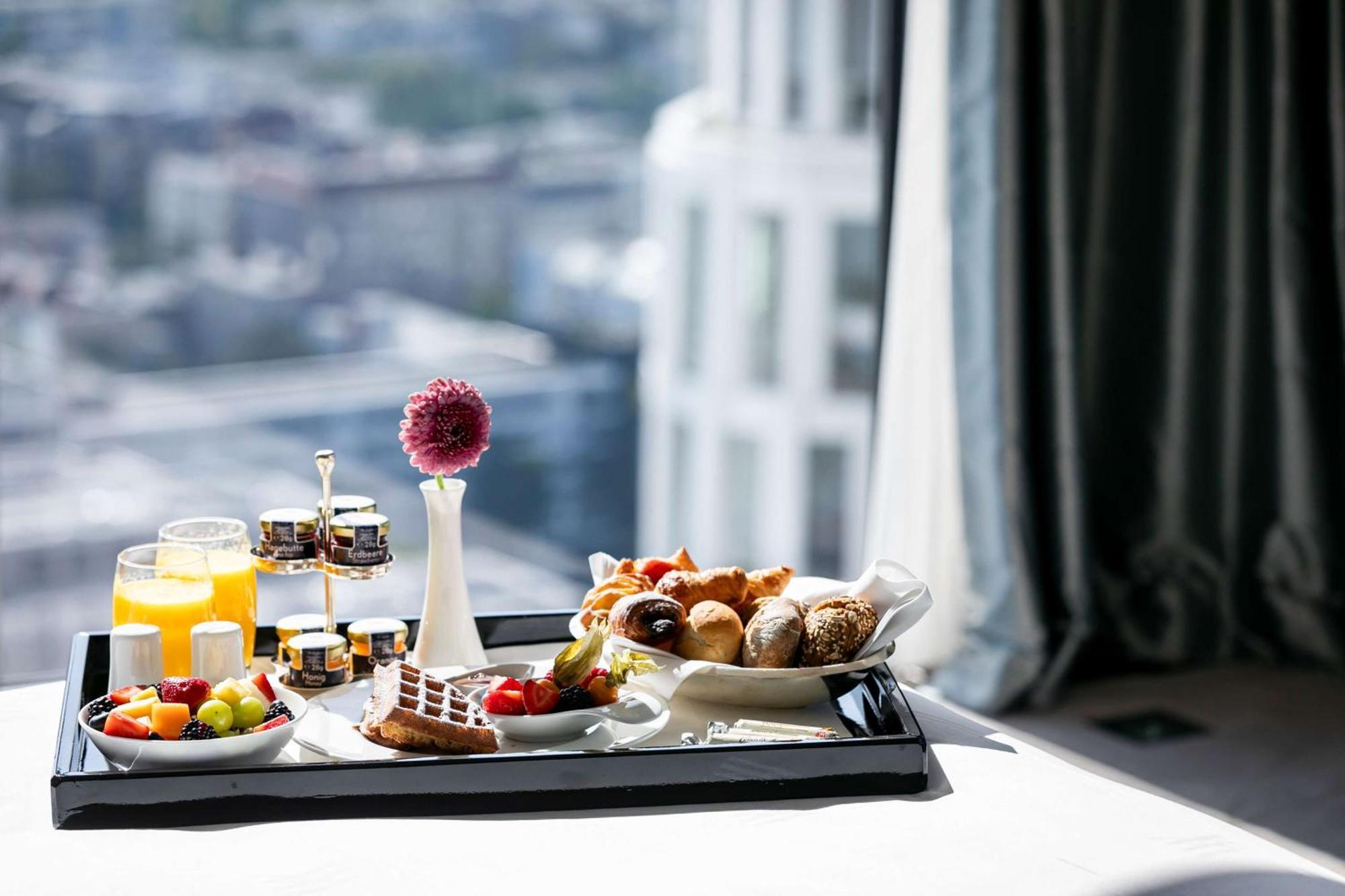 Waldorf Astoria Berlin Hotel Bagian luar foto
