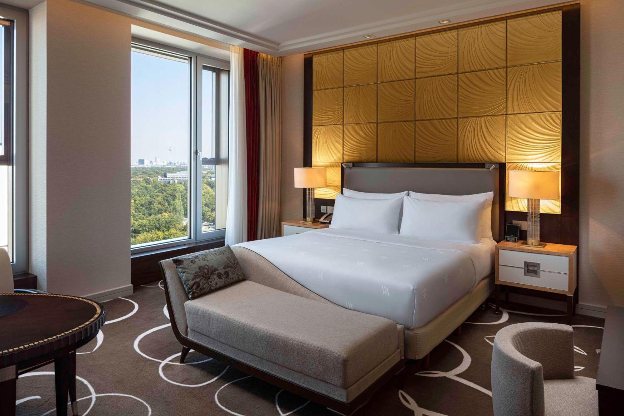 Waldorf Astoria Berlin Hotel Bagian luar foto